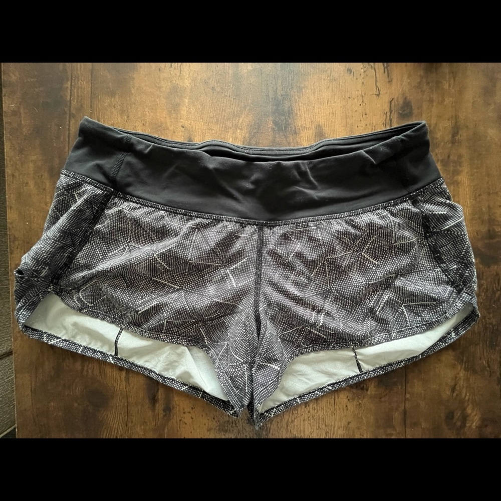Women's Speed Up Shorts - black and white print